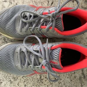 ASICS Everyday Comfort AmpliForm Gel-Contend 6 sneakers.